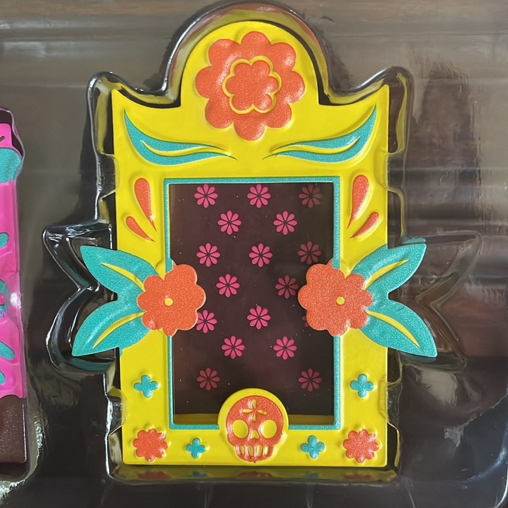 NWT✨✨ Dia De Muertos Luis Pinto Metal Shadowbox Photo Frames set - Picture 3 of 10